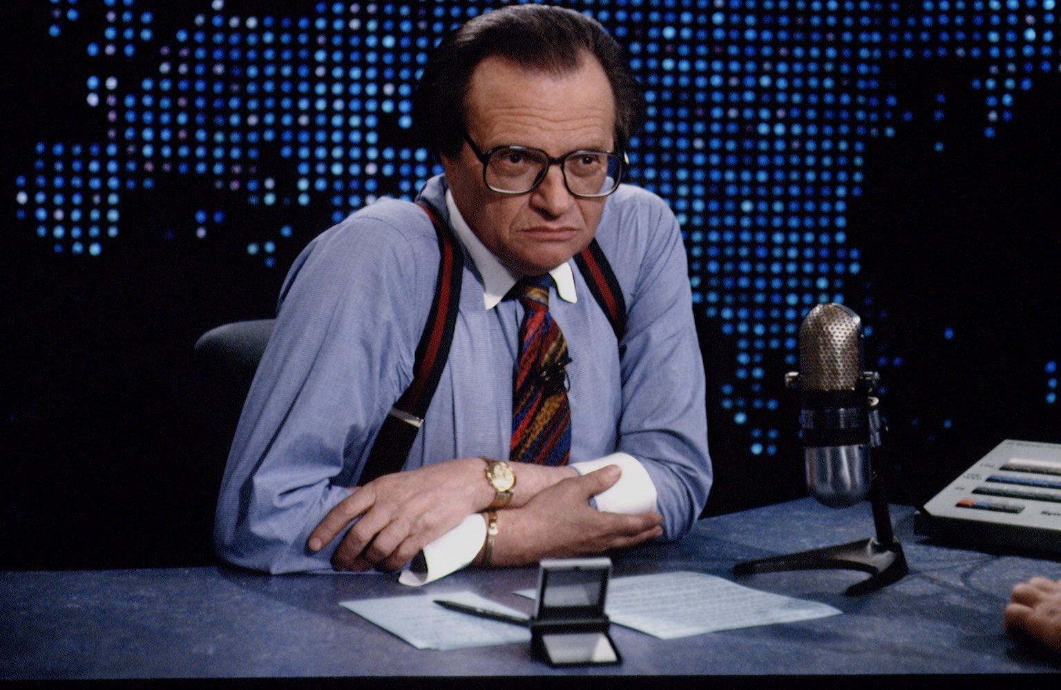 Larry King Legendary Talk Show Host Dies At 87 Connecter Le Monde